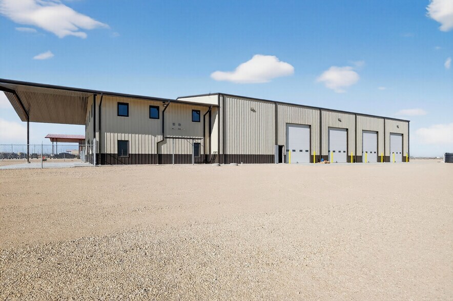 More Photos Of 16510 W Basin St, Odessa Warehouse For Sale