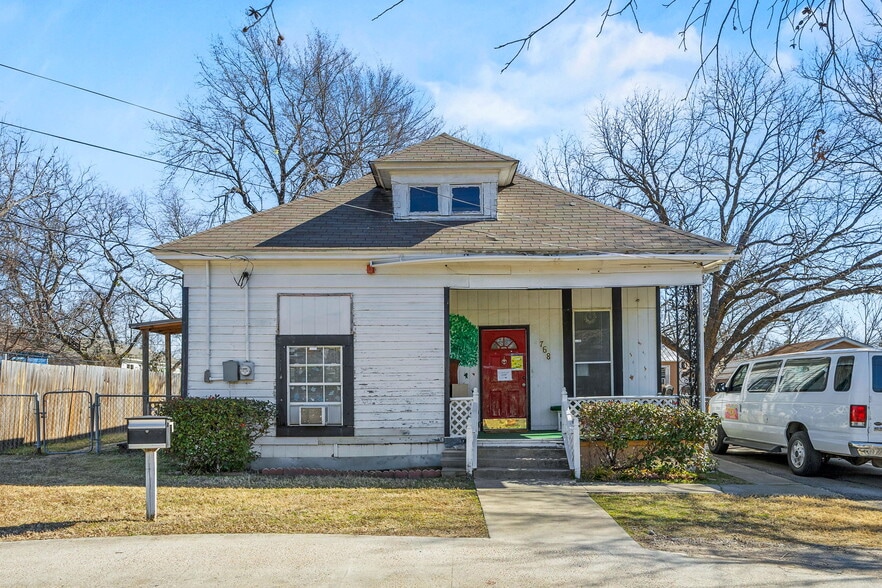 Primary Photo Of 768 N Saint Augustine Dr, Dallas Specialty For Sale