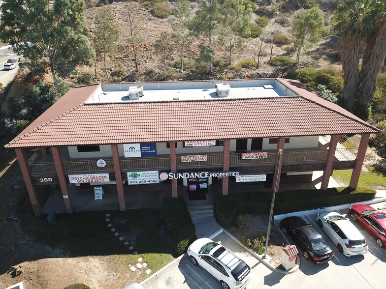 More Photos Of 350 Railroad Canyon Rd, Lake Elsinore Office For Sale