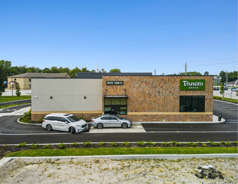 More Photos Of 8616 US 31, Southport General Retail For Sale