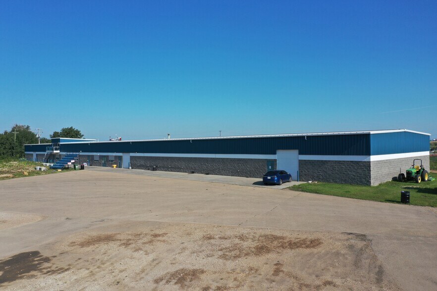 More Photos Of 55112 Highway 825, Sturgeon County Warehouse For Sale