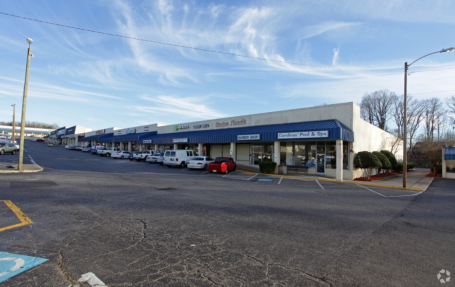 More Photos Of 2500 W Franklin Blvd, Gastonia Unknown For Lease
