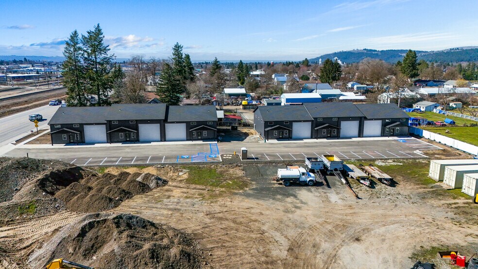 More Photos Of 10903 E Trent Ave, Spokane Valley Light Manufacturing For Lease