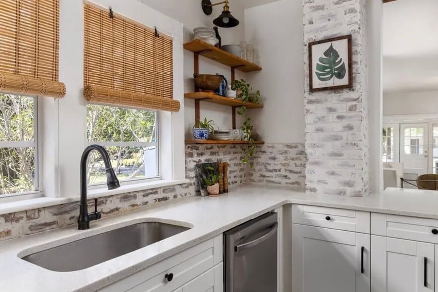 More Photos Of 236 W North St, Tampa Multifamily For Sale