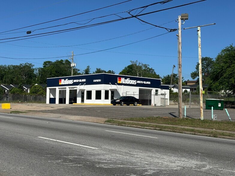 More Photos Of 3059 Deans Bridge Rd, Augusta Freestanding For Sale