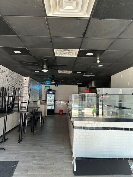 More Photos Of 3516 Ditmars Blvd, Astoria General Retail For Lease