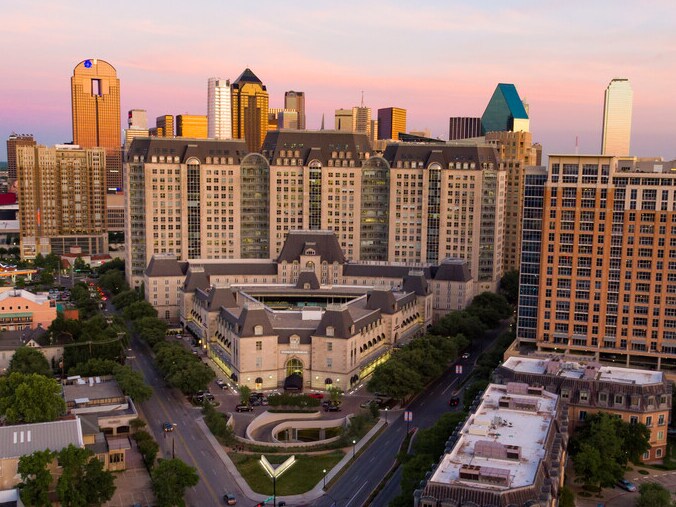 More Photos Of 500 Crescent Ct, Dallas Office For Lease