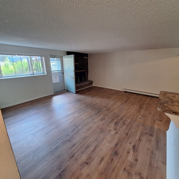 More Photos Of 1065 Magnolia St, Colorado Springs Apartments For Sale