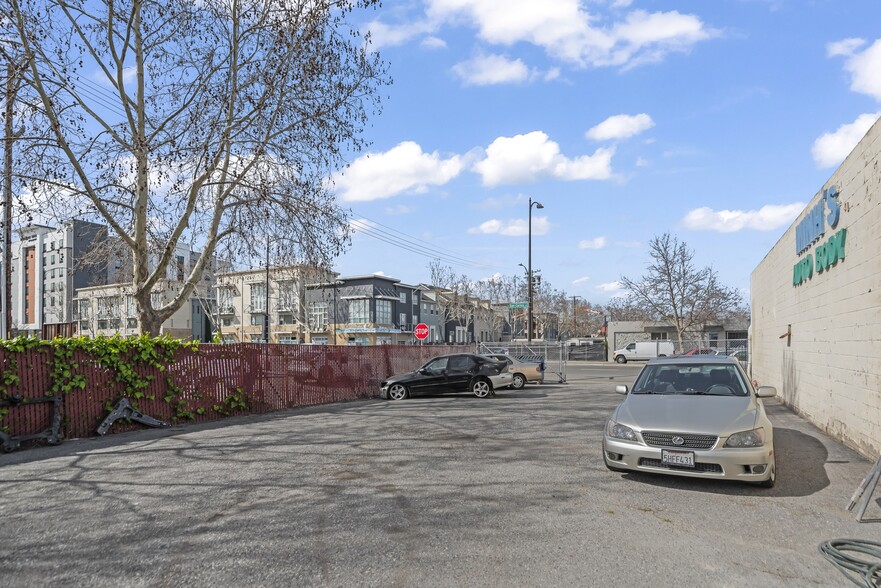 More Photos Of 452 W San Carlos St, San Jose Auto Repair For Sale