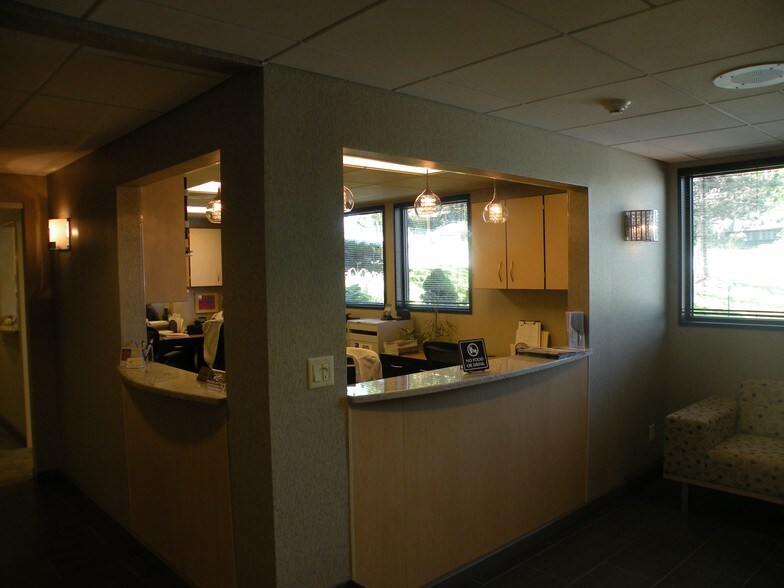 More Photos Of 68 W Cedar St, Poughkeepsie Medical For Lease