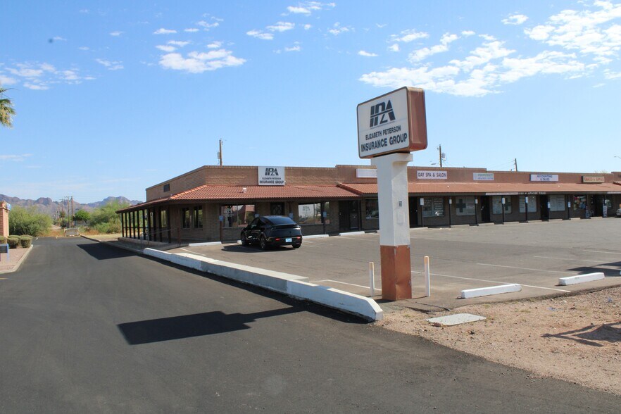 Primary Photo Of 1000 W Apache Trl, Apache Junction Freestanding For Sale