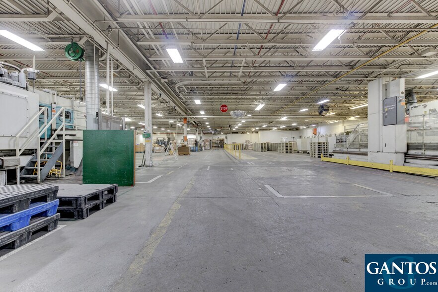 More Photos Of 1957 Beverly Ave SW, Grand Rapids Industrial For Sale