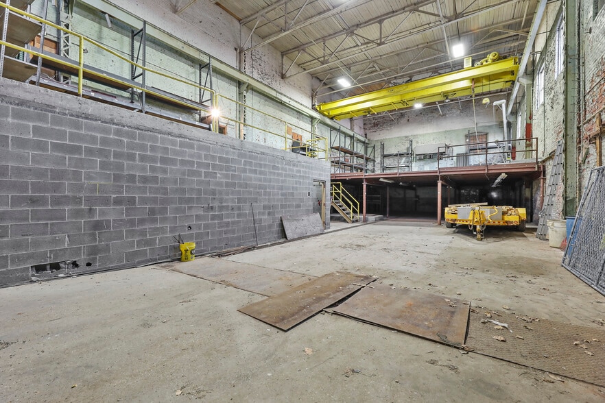 More Photos Of 1311 East St, Pittsfield Warehouse For Sale
