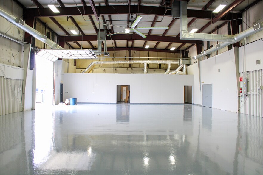 More Photos Of 4121 S 72nd Ave, Tulsa Service For Sale