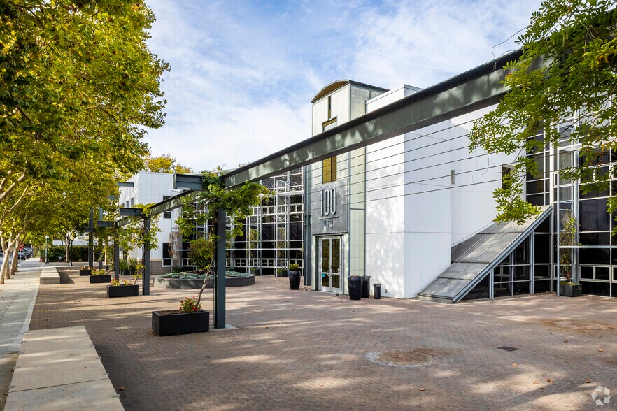 More Photos Of 100 View St, Mountain View Loft Creative Space For Lease