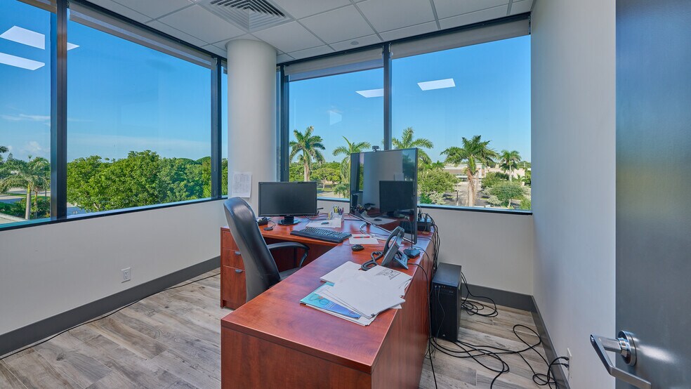 More Photos Of 4800 N Federal Hwy, Boca Raton Medical For Sale