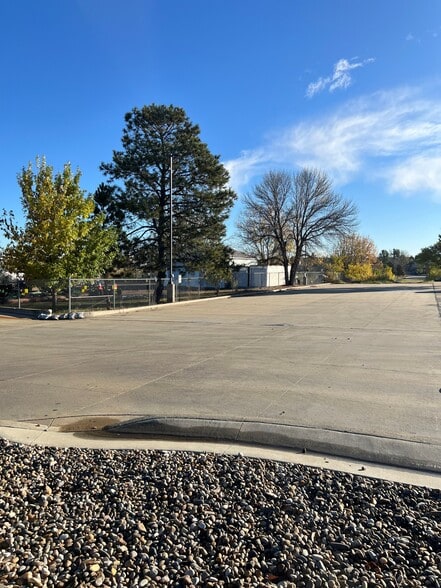 More Photos Of 269 16th St W, Dickinson Freestanding For Lease