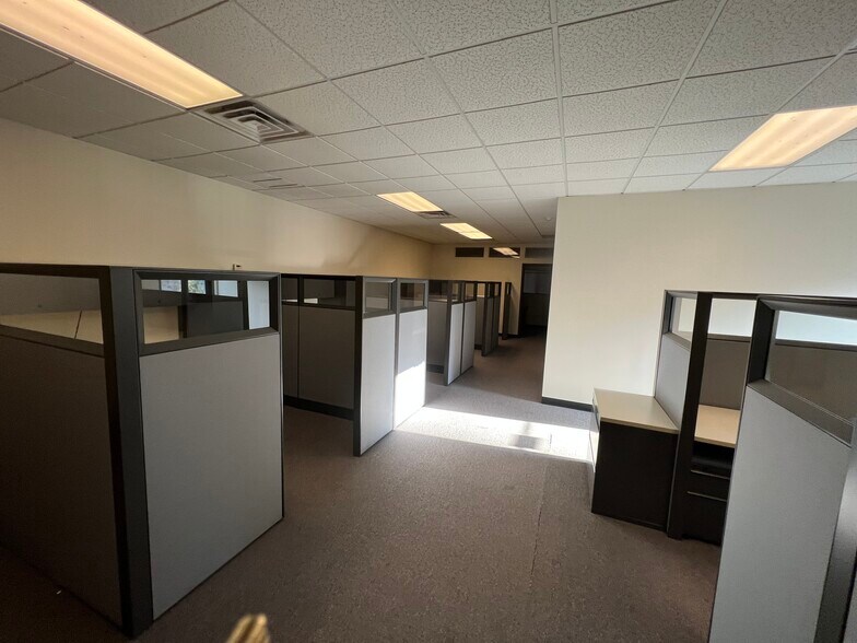 More Photos Of 14 Fields Ln, Brewster Village Manufacturing For Lease