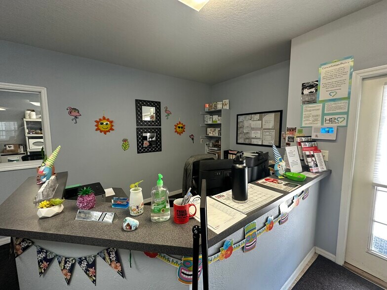 More Photos Of 10960 Sheldon Rd, Tampa Office For Sale