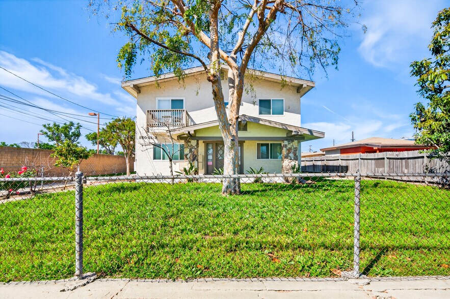 Primary Photo Of 15003 Larch Ave, Lawndale Apartments For Sale