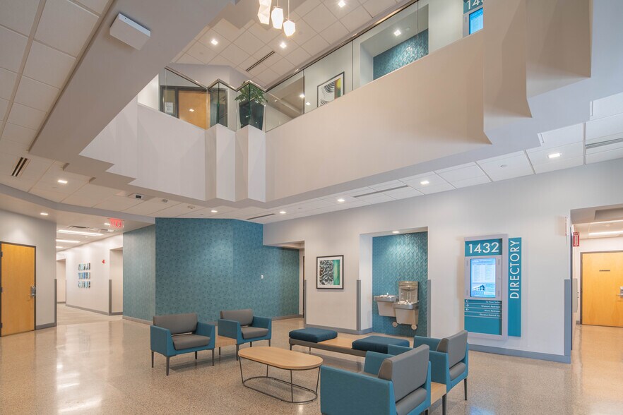 More Photos Of 1450 S Dobson Rd, Mesa Unknown For Lease