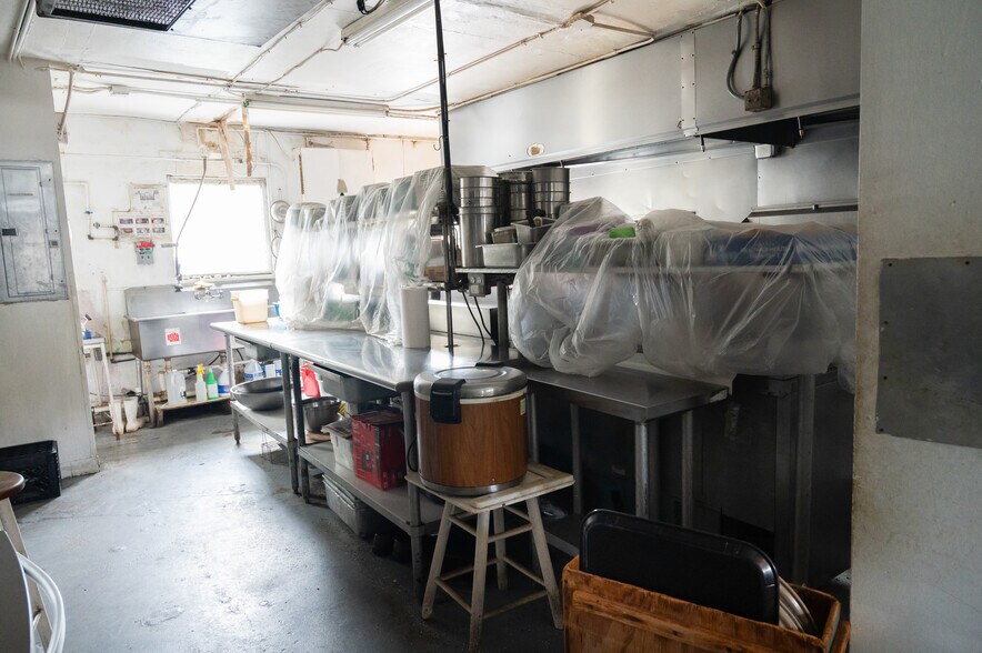 More Photos Of 3616 W Paxton Ave, Tampa Restaurant For Sale