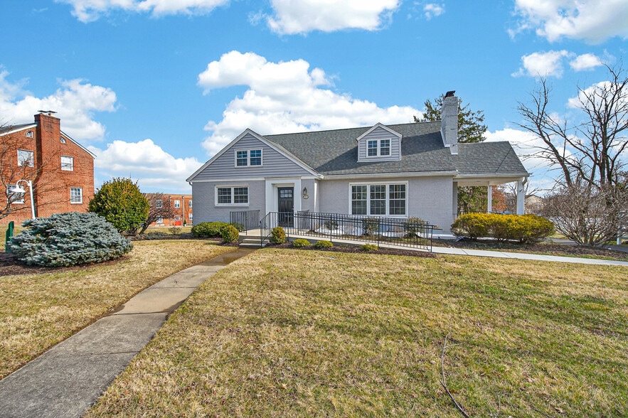 Primary Photo Of 9511 Belair Rd, Nottingham Freestanding For Lease