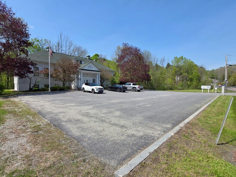 More Photos Of 338 E Montpelier Rd, Barre Town Office For Sale