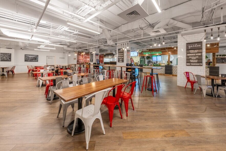 More Photos Of 55 E Monroe St, Chicago Office Residential For Lease