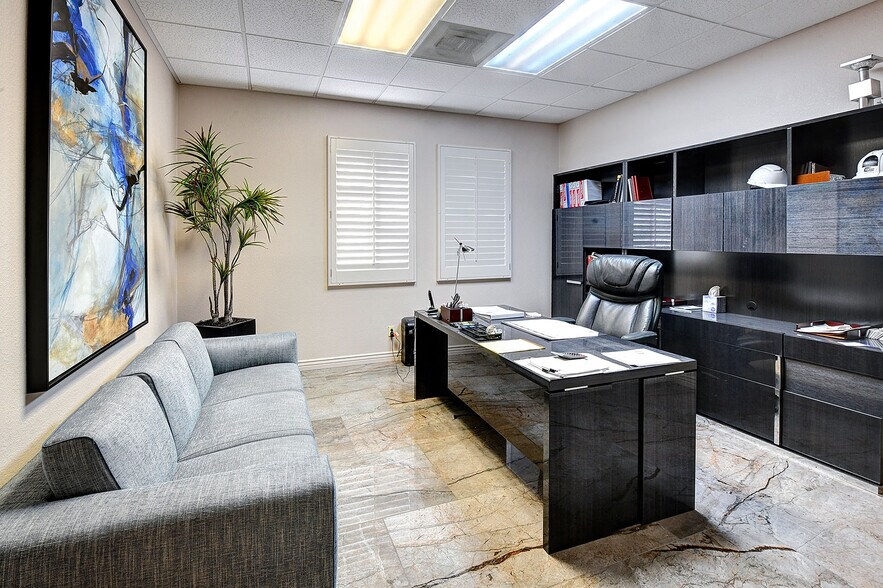 More Photos Of 4771-4775 E Camp Lowell Dr, Tucson Office For Lease