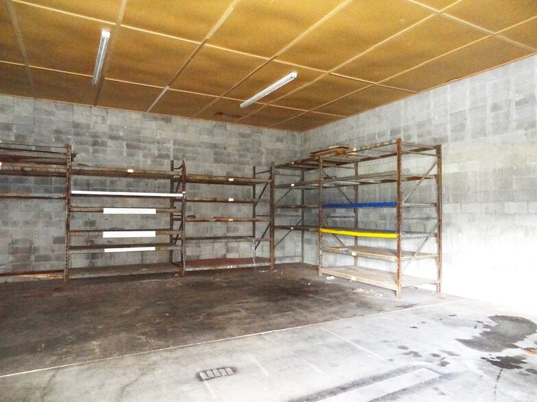 More Photos Of 7303 Hawkinsville Rd, Macon-Bibb Warehouse For Sale