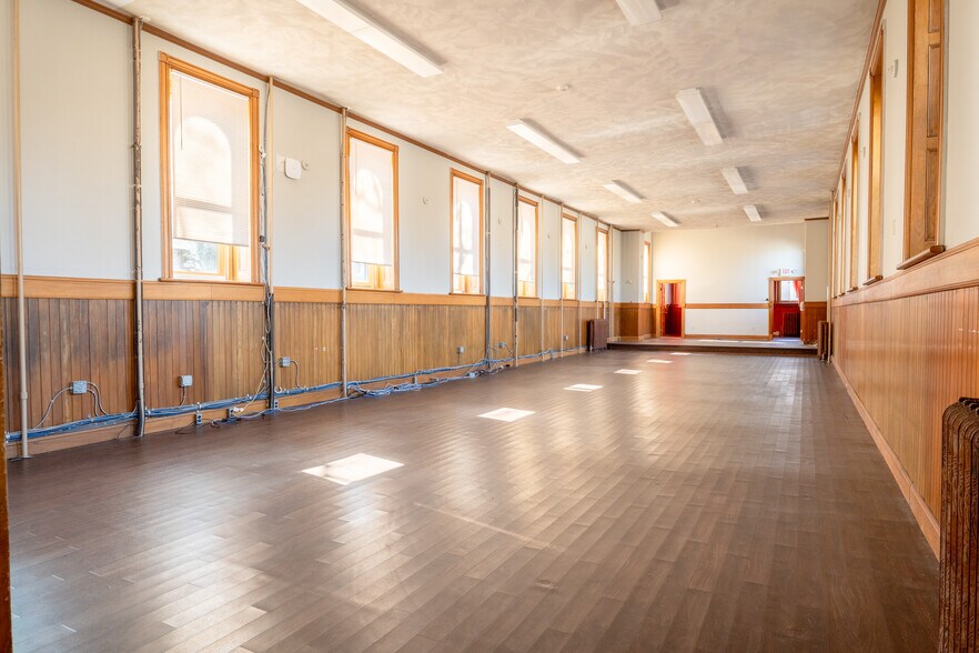 More Photos Of 1061 Pleasant St, New Bedford Medical For Sale