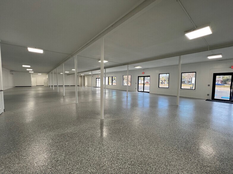 More Photos Of 1710 N Fort Harrison Ave, Clearwater Storefront Retail Office For Lease