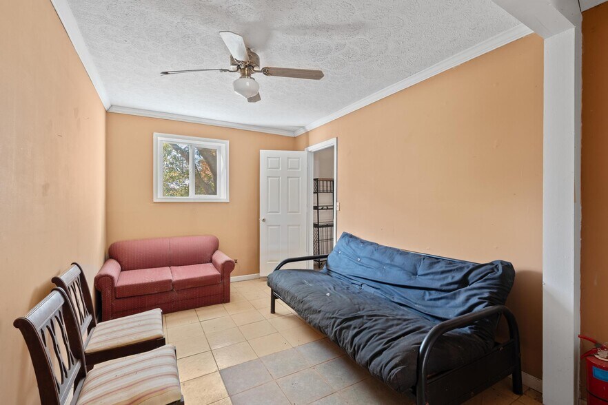 More Photos Of 607 Butts Mill Rd, Pine Mountain General Retail For Sale