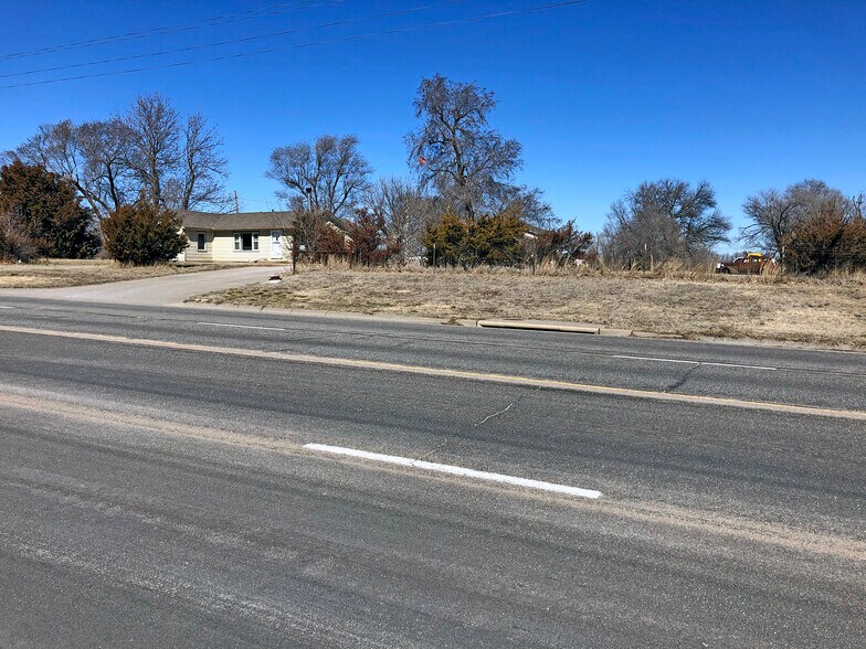 More Photos Of 220 W Rosewood, Rosehill Land For Sale