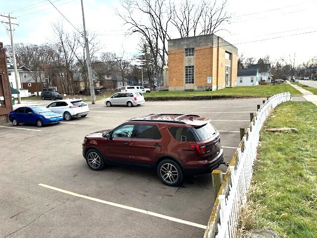 More Photos Of 2200 E Michigan Ave, Lansing Coworking Space