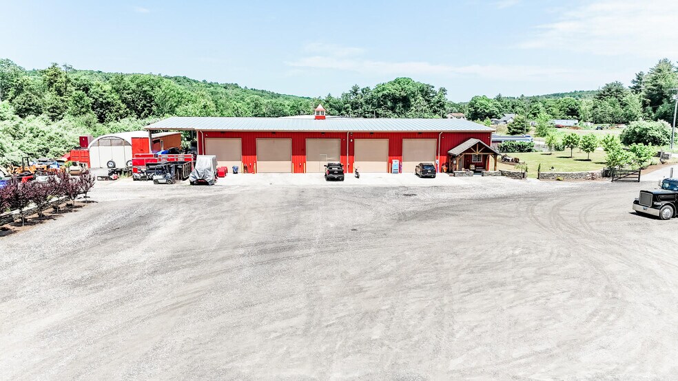 More Photos Of 4 Nora Ln, Pomfret Warehouse For Sale