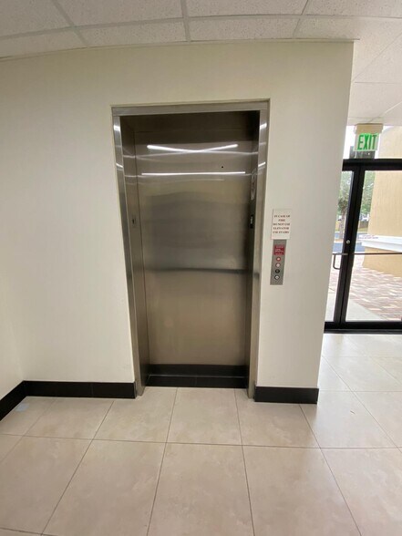 More Photos Of 1490 Sunshadow Dr, Casselberry Loft Creative Space For Lease