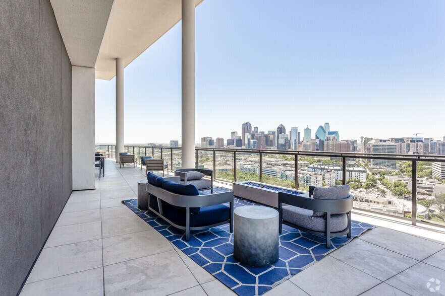 More Photos Of 3200 McKinney Ave, Dallas Multifamily For Sale