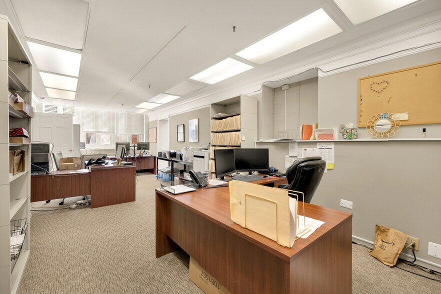 More Photos Of 228 S Washington St, Alexandria Loft Creative Space For Sale