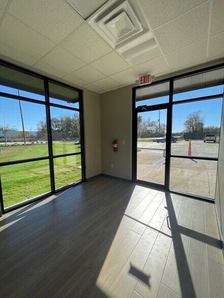More Photos Of 4671-4675 Marlena St, Bossier City Warehouse For Lease