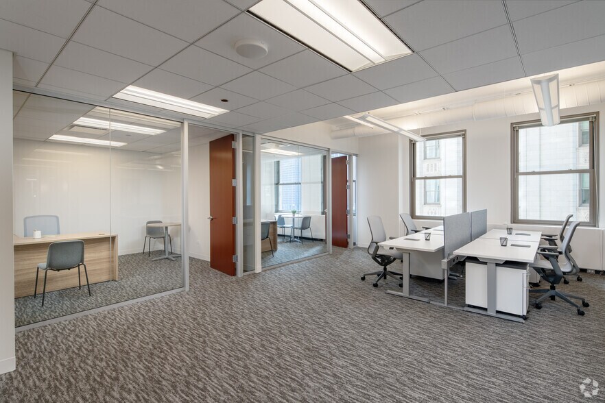 More Photos Of 400 N Michigan Ave, Chicago Unknown For Lease