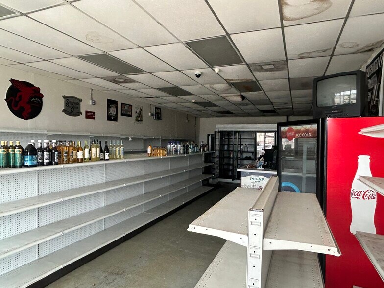More Photos Of 4410 Leopard St, Corpus Christi Convenience Store For Sale