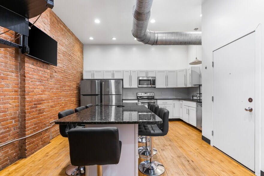 More Photos Of 123 Court St, Binghamton Apartments For Sale