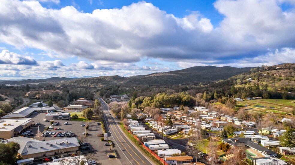 More Photos Of 19478 Village Dr, Sonora Flex For Sale