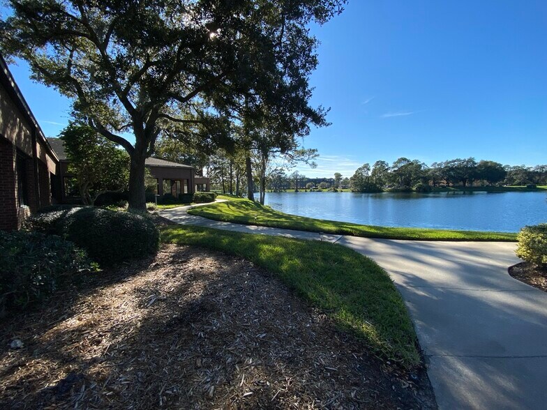 More Photos Of 8665 Baypine Rd, Jacksonville Unknown For Lease