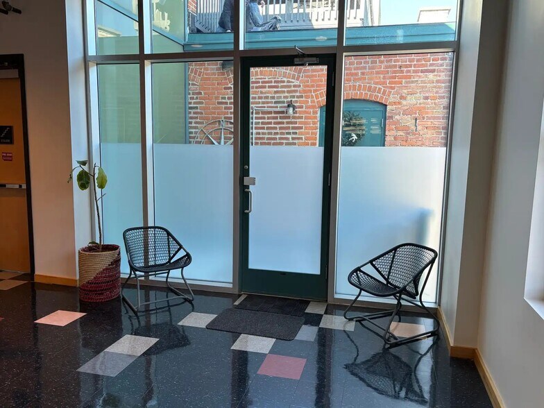 More Photos Of 213-215 W Liberty St, Ann Arbor Office Residential For Lease
