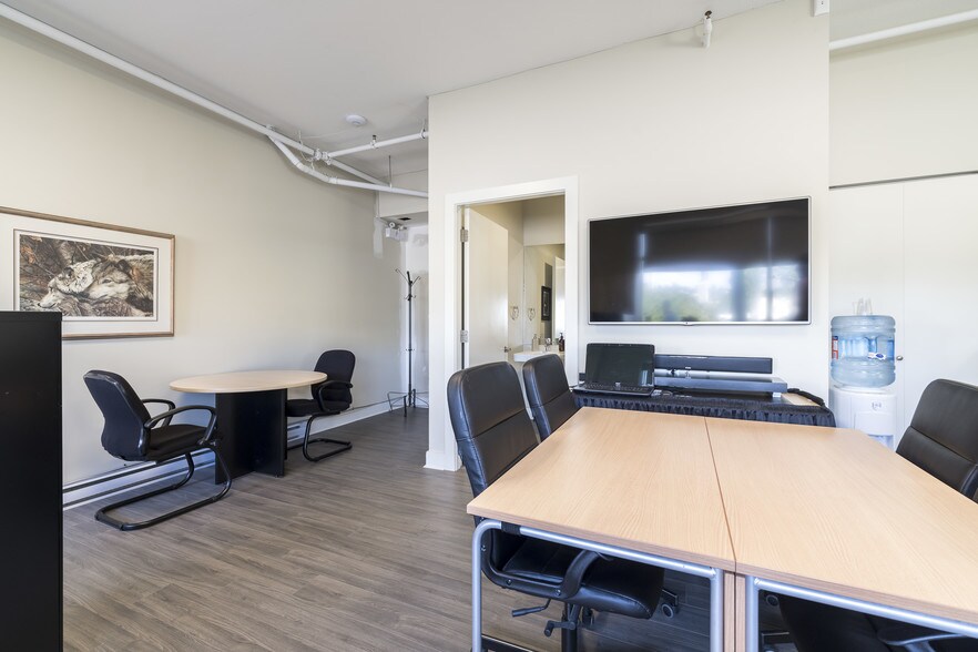 More Photos Of 618 E Kent Ave S, Vancouver Light Distribution For Sale