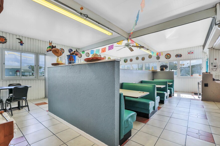 More Photos Of 114 Central Ave, Lake Wales Freestanding For Sale