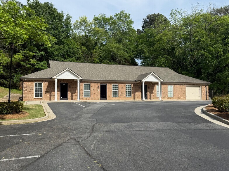 More Photos Of 807 N Tennessee St, Cartersville Office For Lease